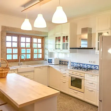 5 Bedrooms House With Sea View Shared Pool And Enclosed Garden At Cristelo 2 Km Away From The Σπίτι διακοπών *