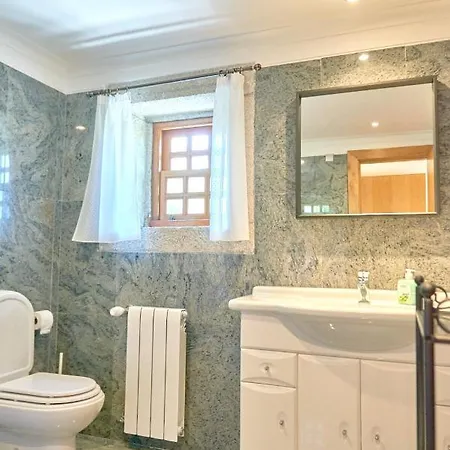 5 Bedrooms House With Sea View Shared Pool And Enclosed Garden At Cristelo 2 Km Away From The 度假居