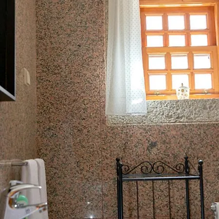 5 Bedrooms House With Sea View Shared Pool And Enclosed Garden At Cristelo 2 Km Away From The 度假居 *